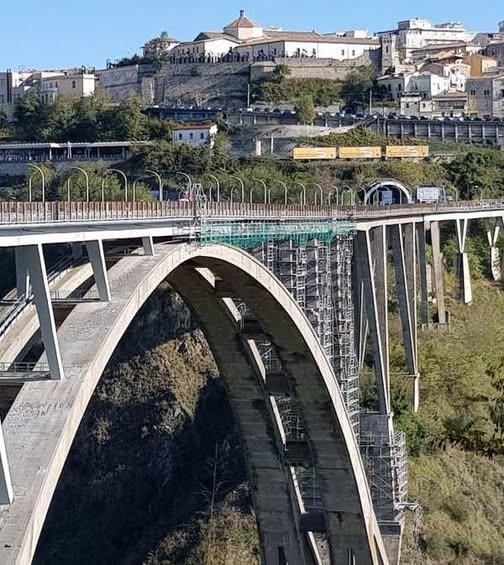 Terremoto in Italia, stop a treni e chiu..Altro…