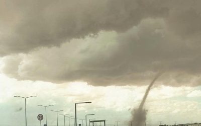 Maltempo in Puglia, forte temporale e tornado sul foggiano…